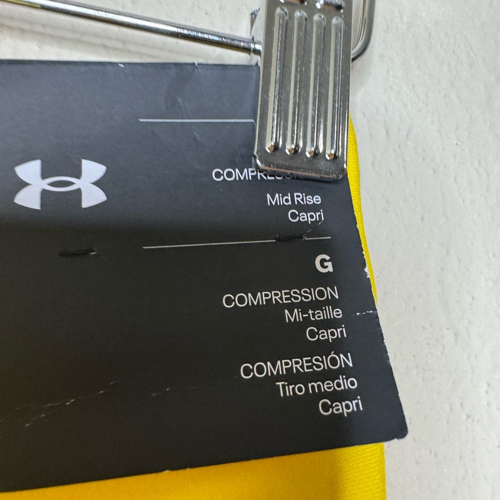 Under armour capris new with tags large yellow - Picture 3 of 5